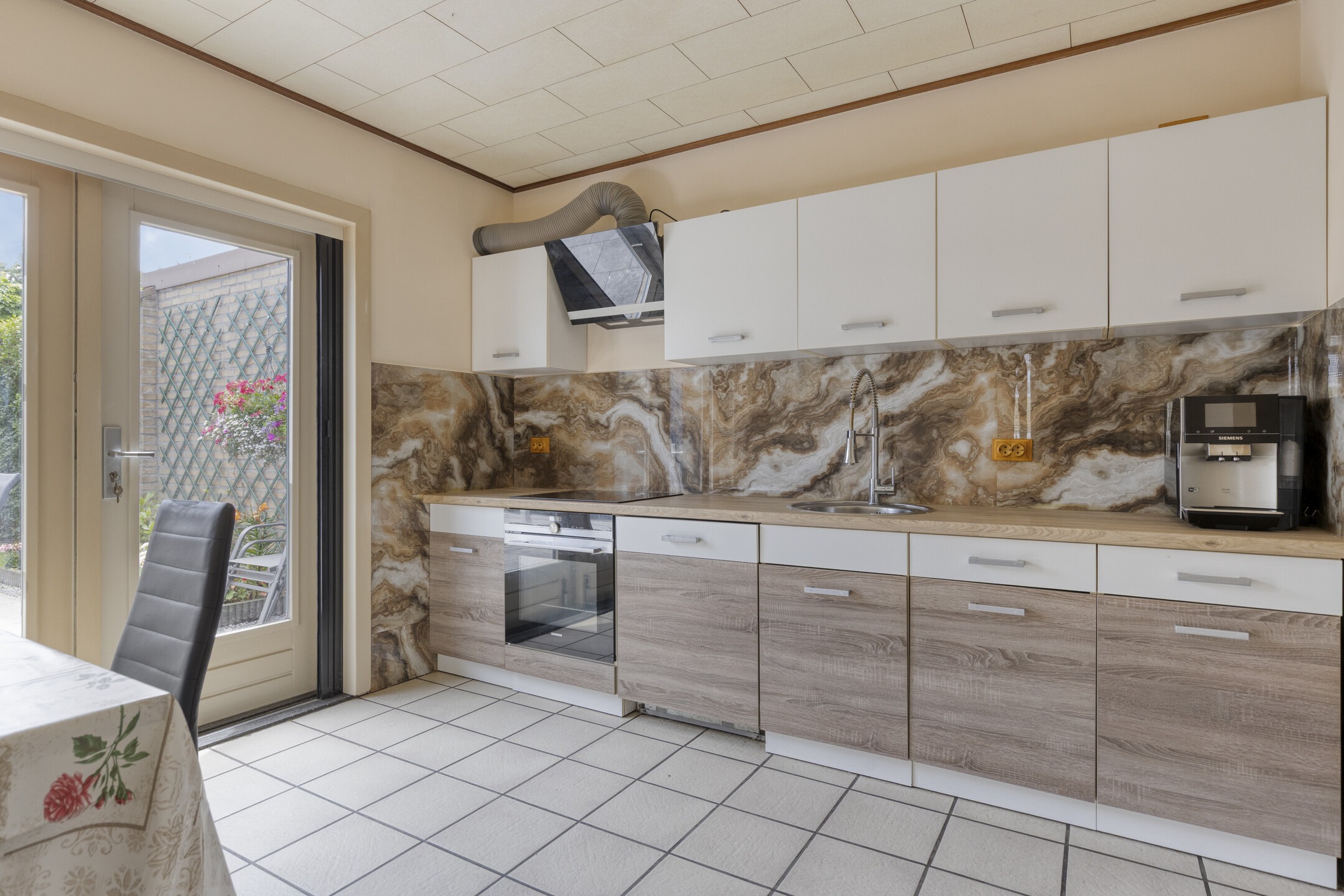 SintJorisstraat135823ARMaasheesNL-20